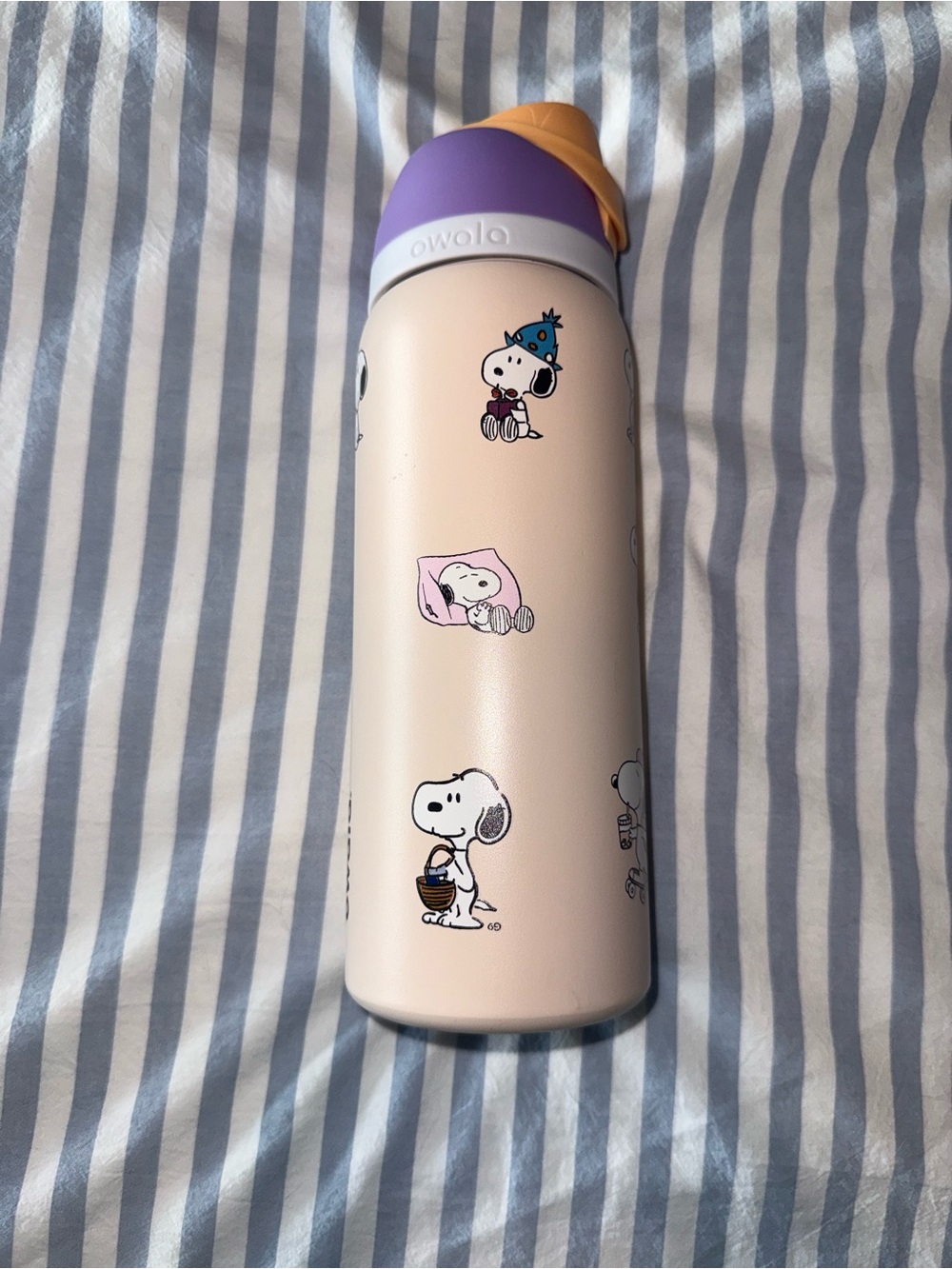 32 oz. Owala Peach Snoopy Stainless Steel Water Bottle with Purple Lid